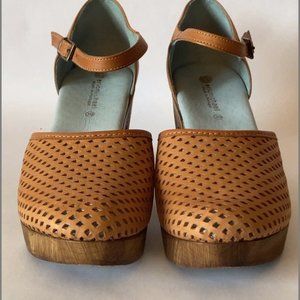 Eric Michael 'Sadie' Tan Leather Sandal Platform Heel Women's Size US 8.5/EU 39